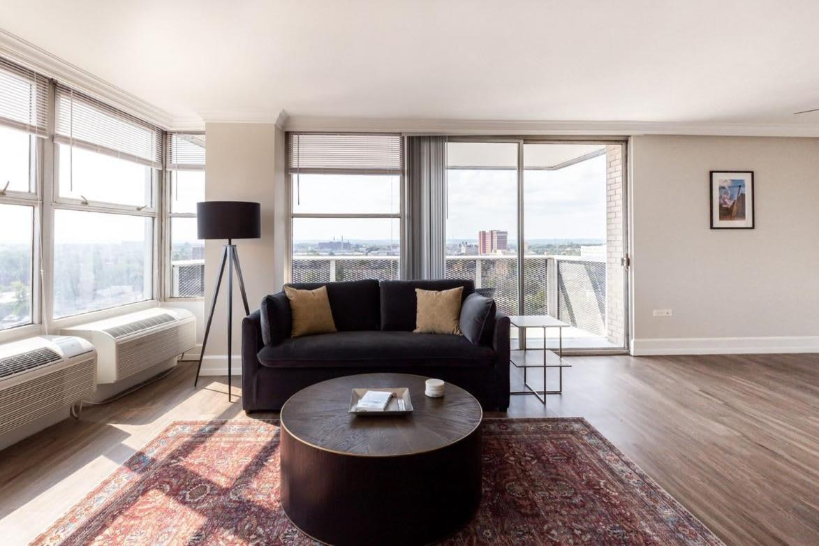 Cozysuites 800 Tower 1Br With Gym! 10 Louisville Exteriör bild