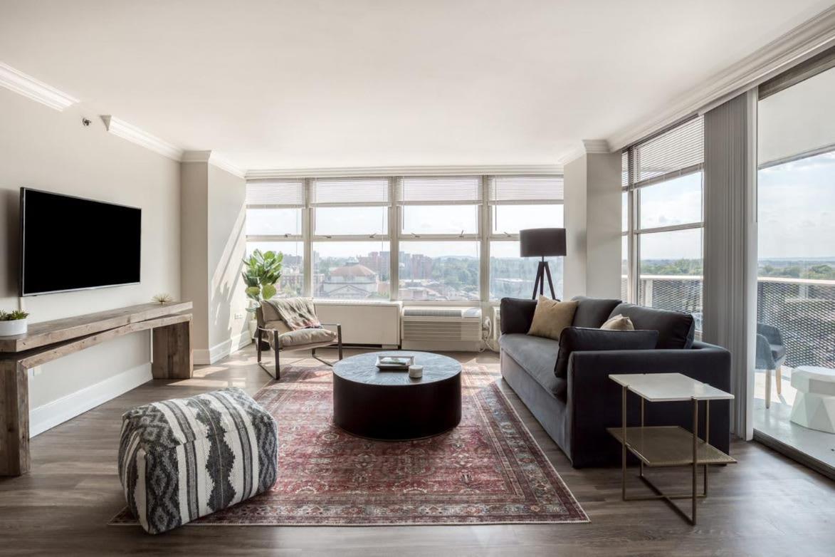 Cozysuites 800 Tower 1Br With Gym! 10 Louisville Exteriör bild